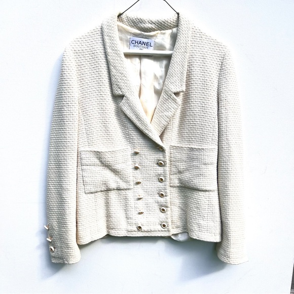 Vintage 90's CHANEL vanilla knit blazer jacket 17 logo buttons double br… - Picture 2 of 13